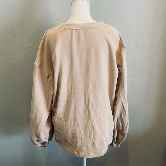 Alice + Olivia Amirah Crewneck Sweatshirt - Picture 8 of 14